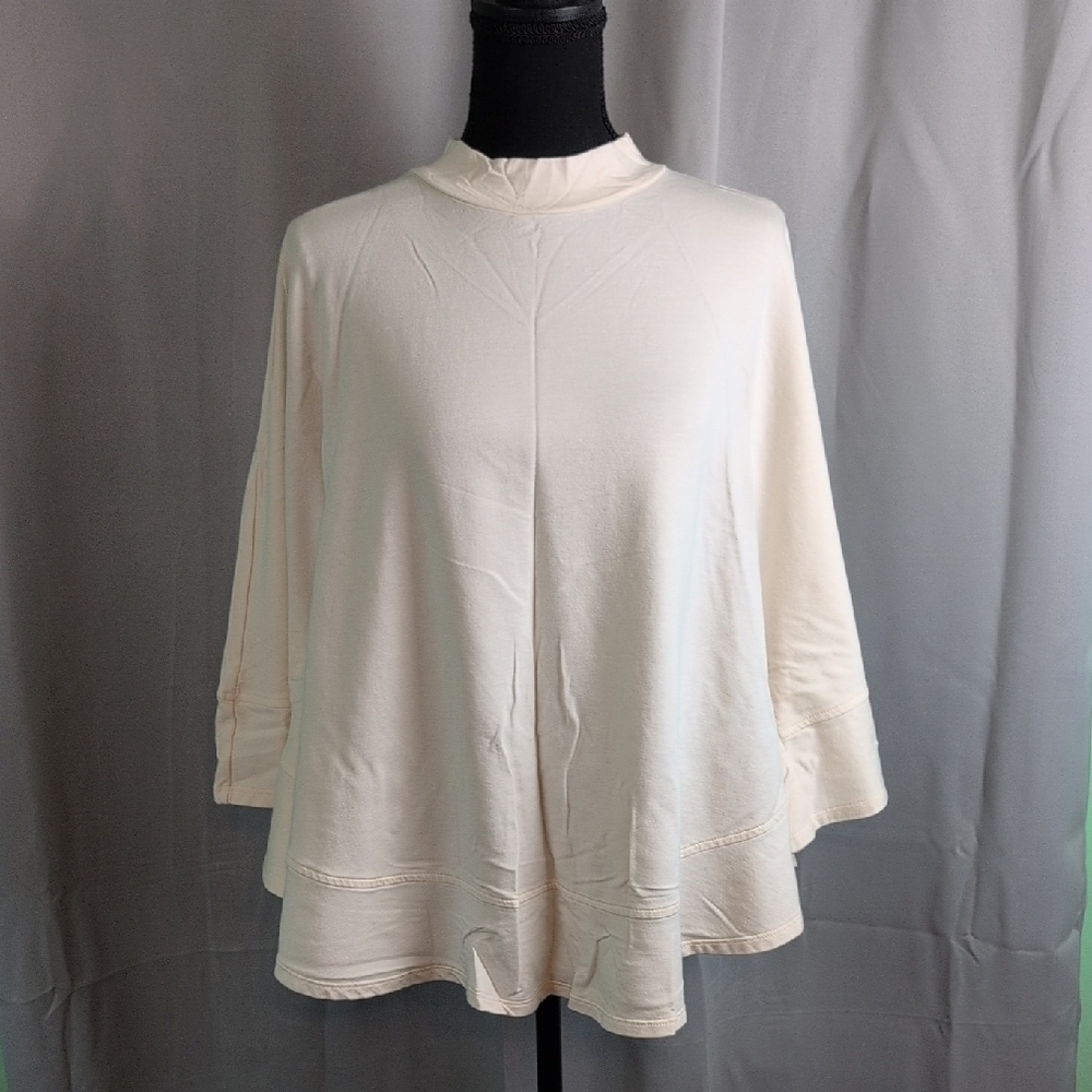 Isaac Mizrahi Cream Shrug with Flowy A-line‎ Silhouette